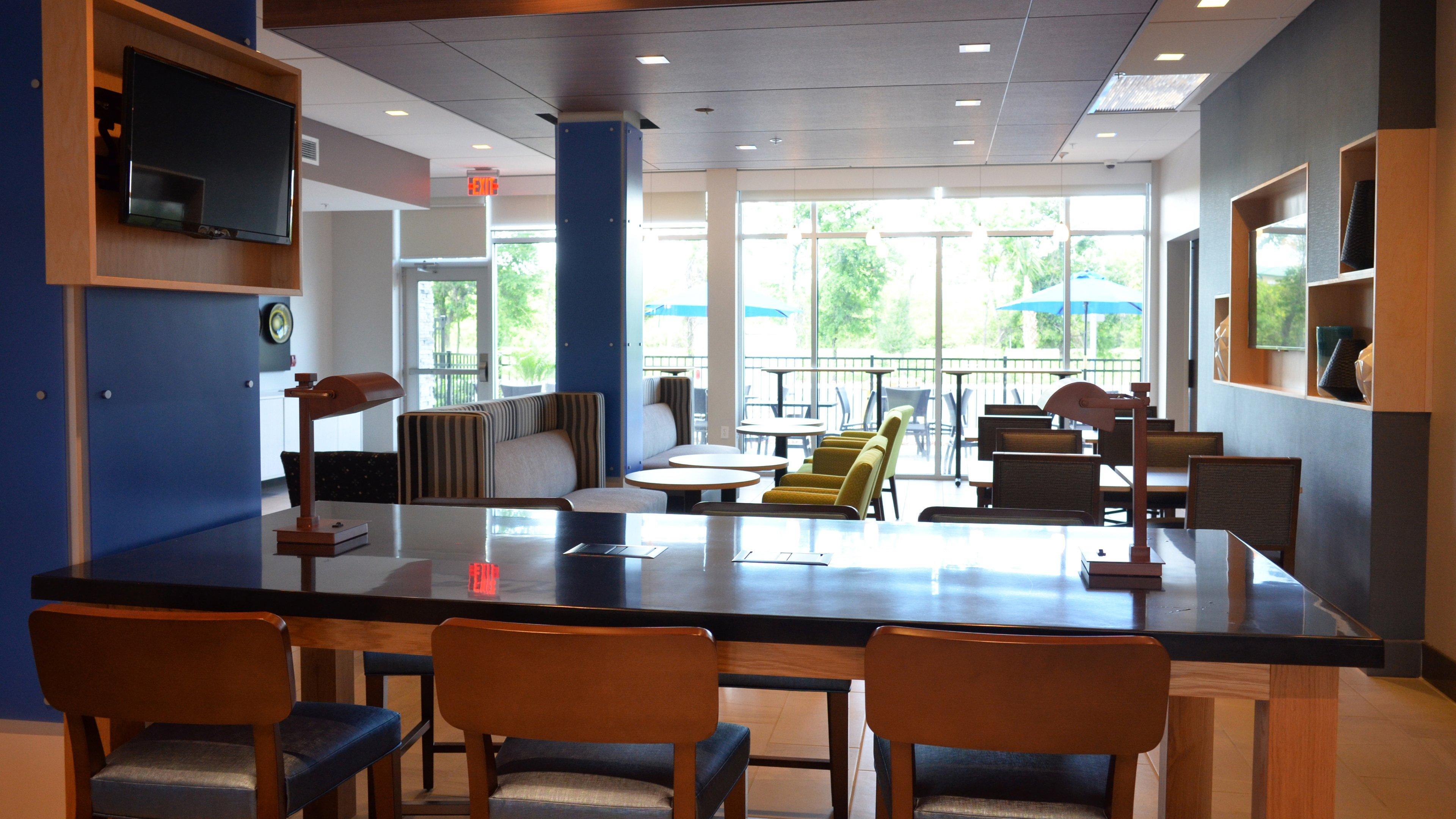 Holiday Inn Express & Suites - Jacksonville W - I295 And I10 By Ihg Dış mekan fotoğraf